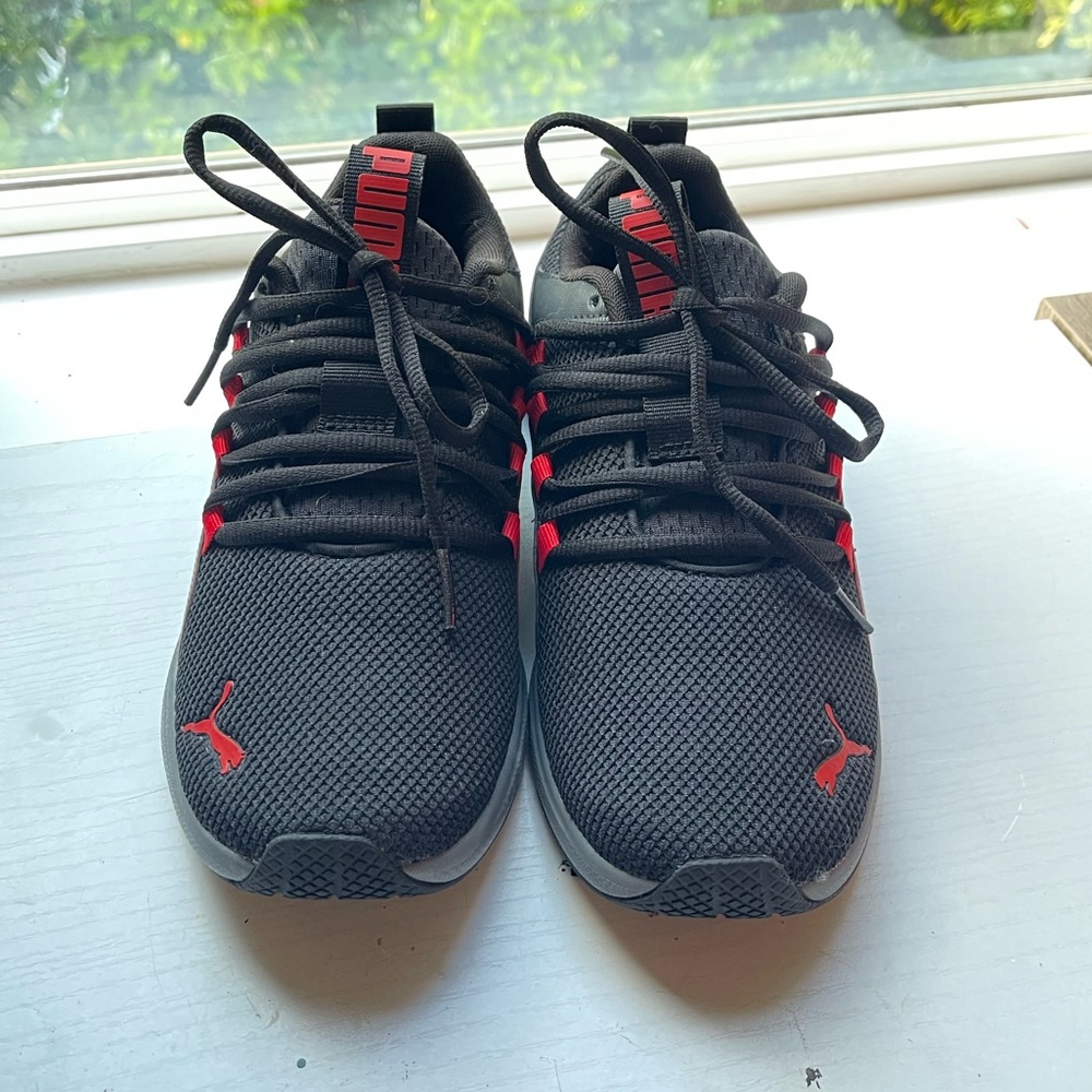 NWOT Puma Kids Black and Red Athletic Sneakers